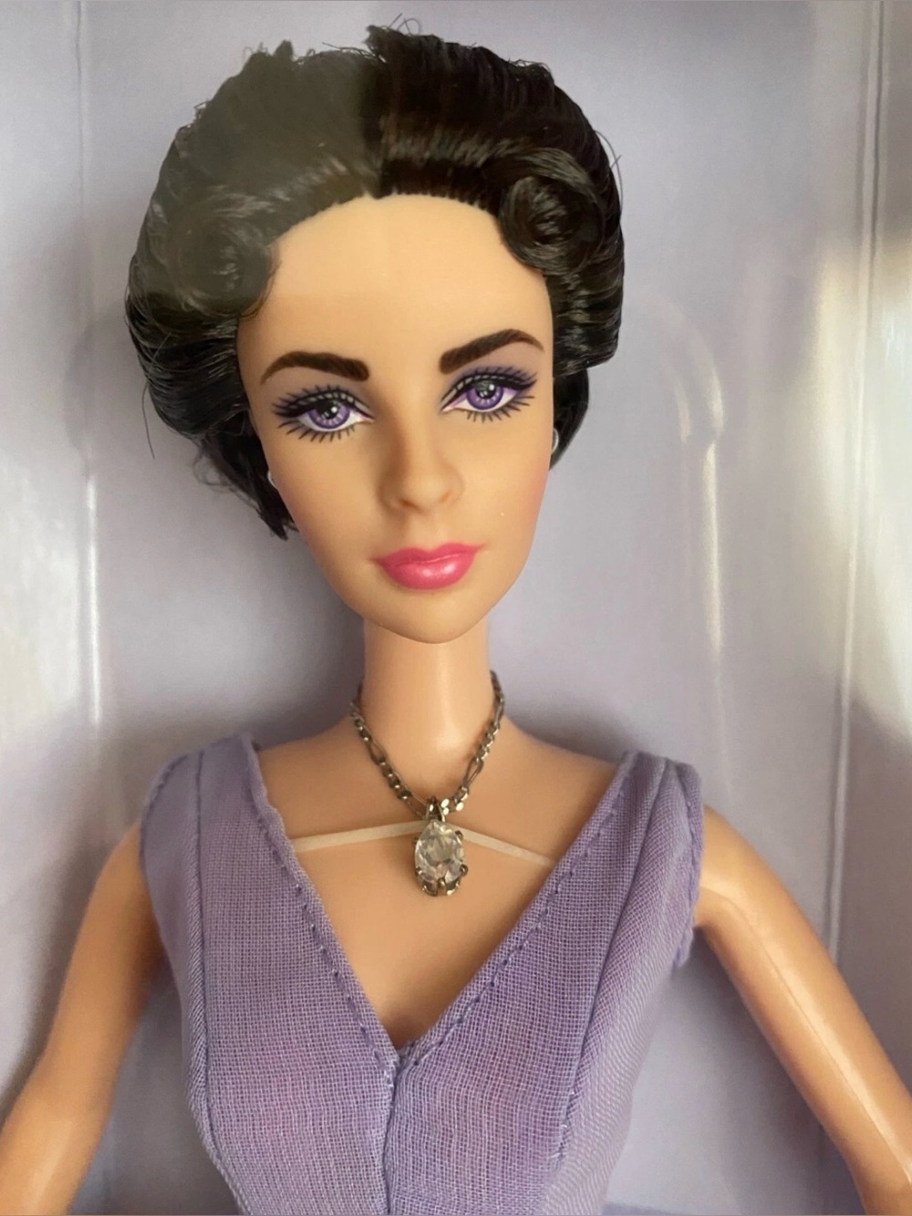 2000 Timeless  Treasures ~Elizabeth Taylor~ Doll White Diamonds Special Ed NRFB